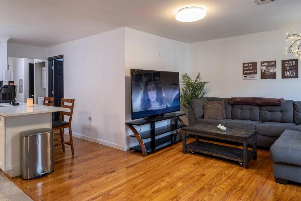 3br Private *